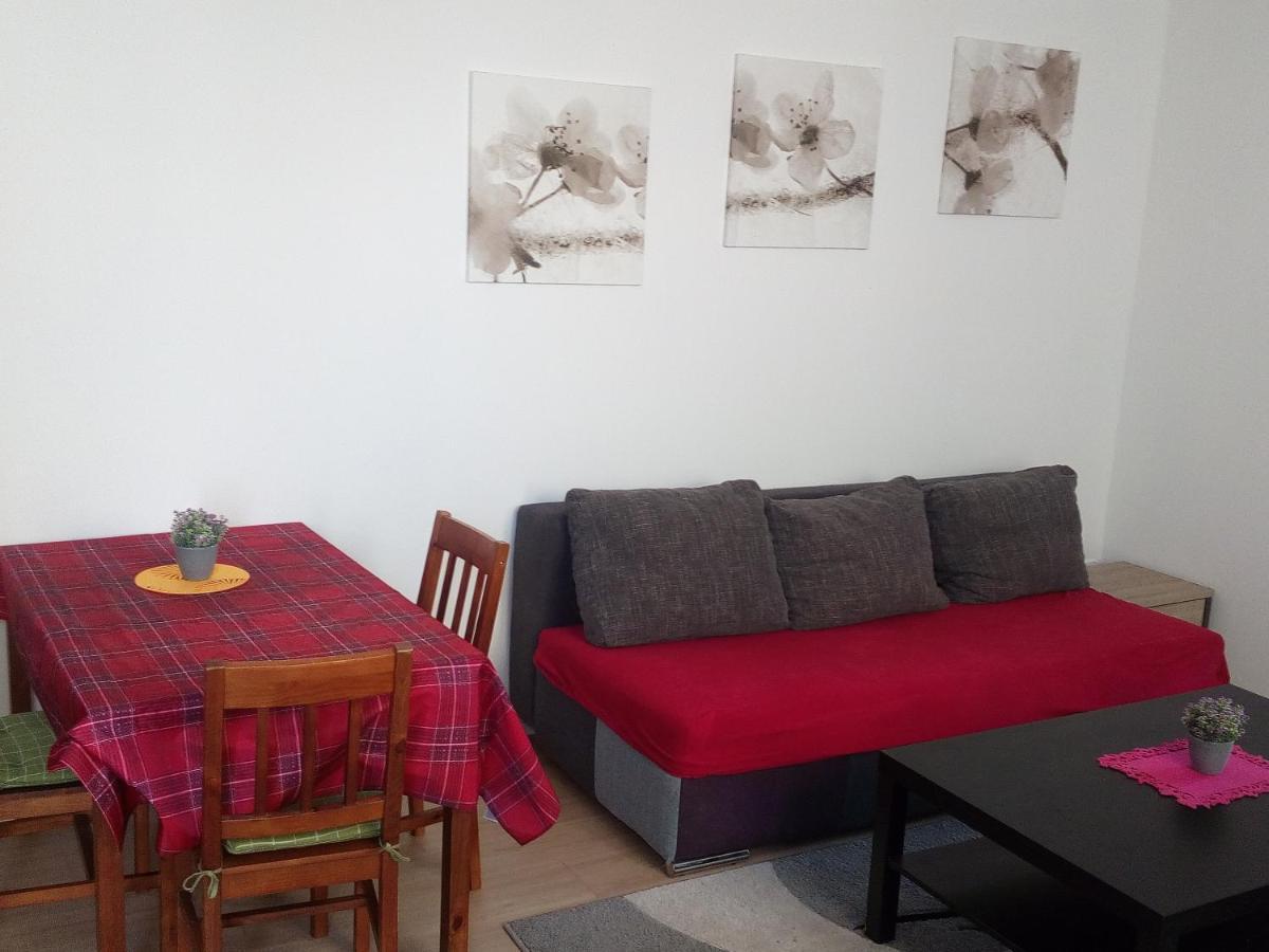 Apartman Stefanikova Zlin Exterior photo